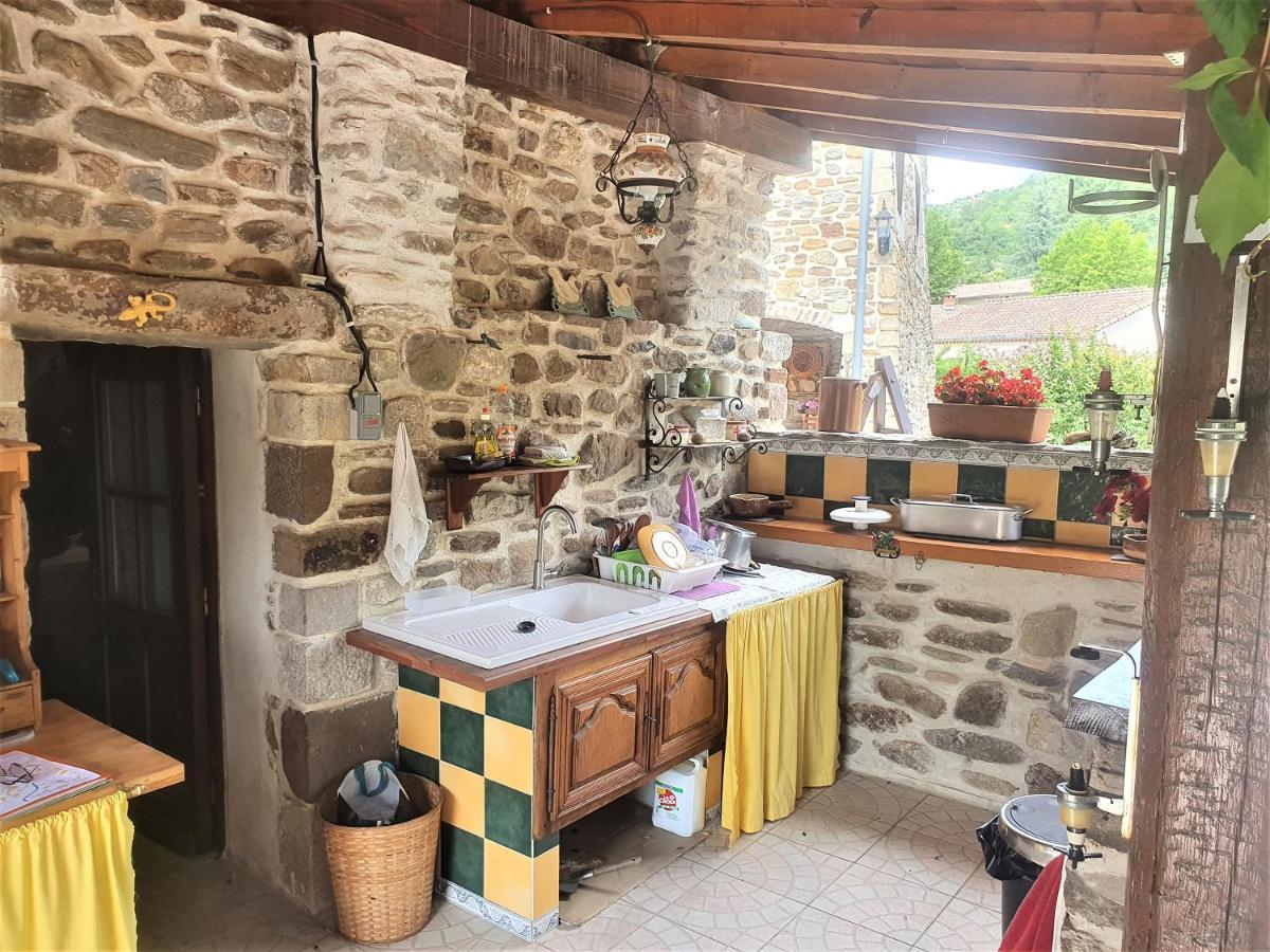 Mes Maisons Gardoises, Two Gites Sleeping 13 With Two Private Pools, Kids Room, Laundry, Disco, Free Wifi, Linen And Dog'S Are Welcome Gagnières 外观 照片