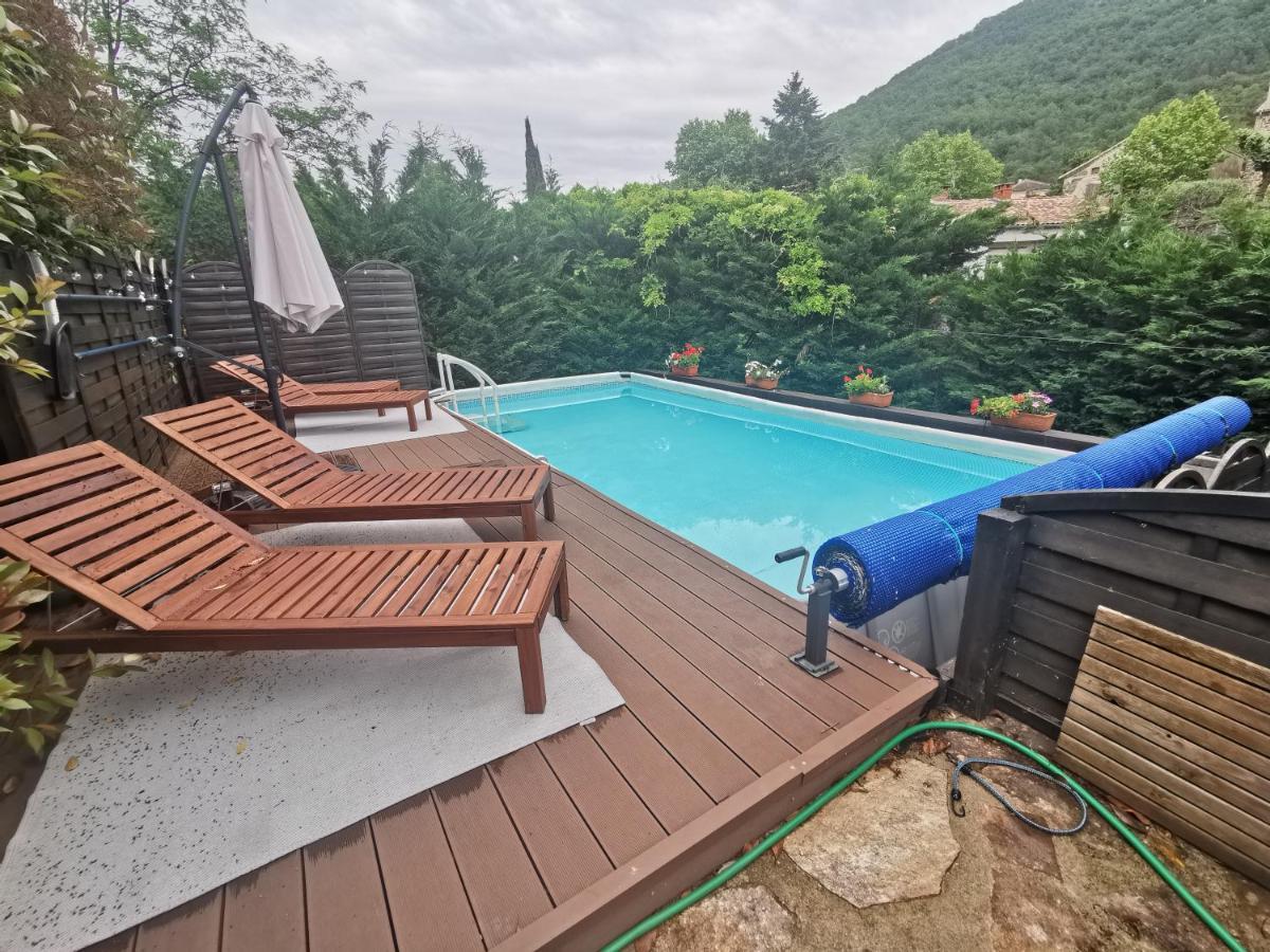 Mes Maisons Gardoises, Two Gites Sleeping 13 With Two Private Pools, Kids Room, Laundry, Disco, Free Wifi, Linen And Dog'S Are Welcome Gagnières 外观 照片