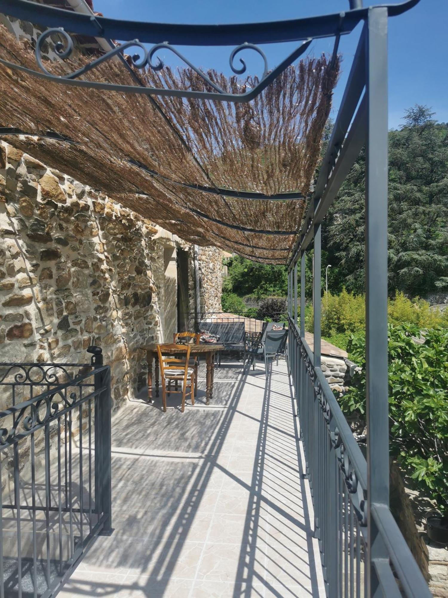 Mes Maisons Gardoises, Two Gites Sleeping 13 With Two Private Pools, Kids Room, Laundry, Disco, Free Wifi, Linen And Dog'S Are Welcome Gagnières 外观 照片