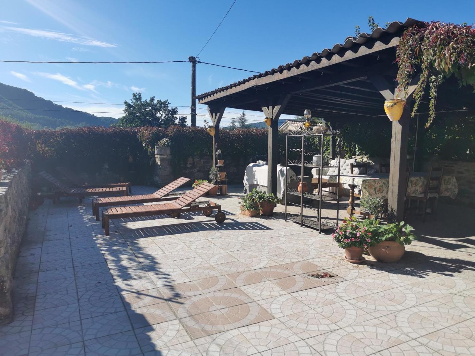 Mes Maisons Gardoises, Two Gites Sleeping 13 With Two Private Pools, Kids Room, Laundry, Disco, Free Wifi, Linen And Dog'S Are Welcome Gagnières 外观 照片